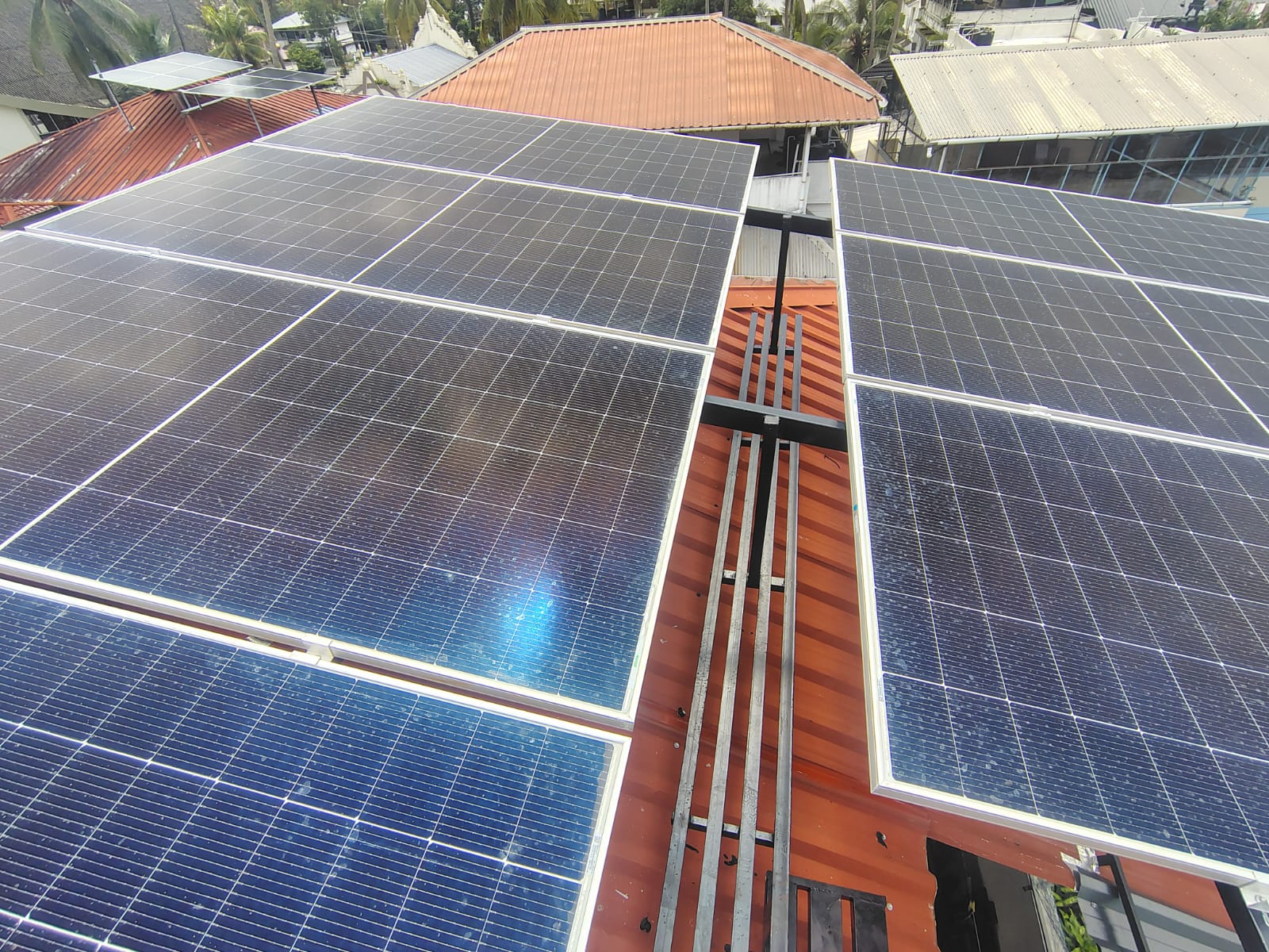 Avio D Luiz — Thevara · 5 kW സോളാർ ഇൻസ്റ്റാളേഷൻ